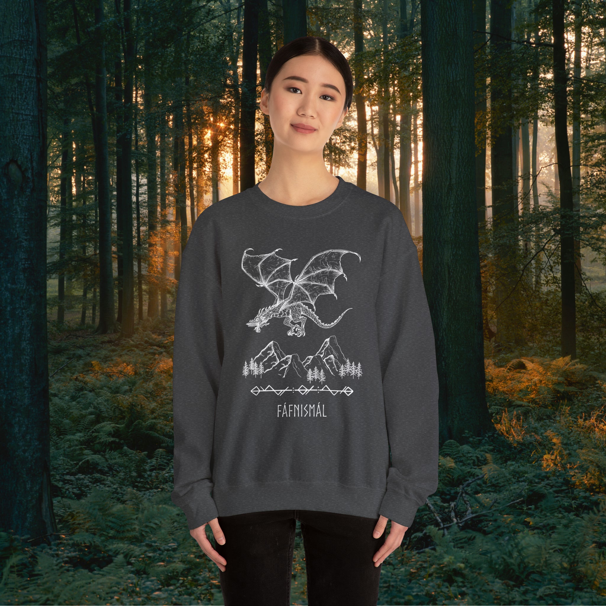 Fáfnismál Crewneck Unisex Sweatshirt Sweatshirt Printify