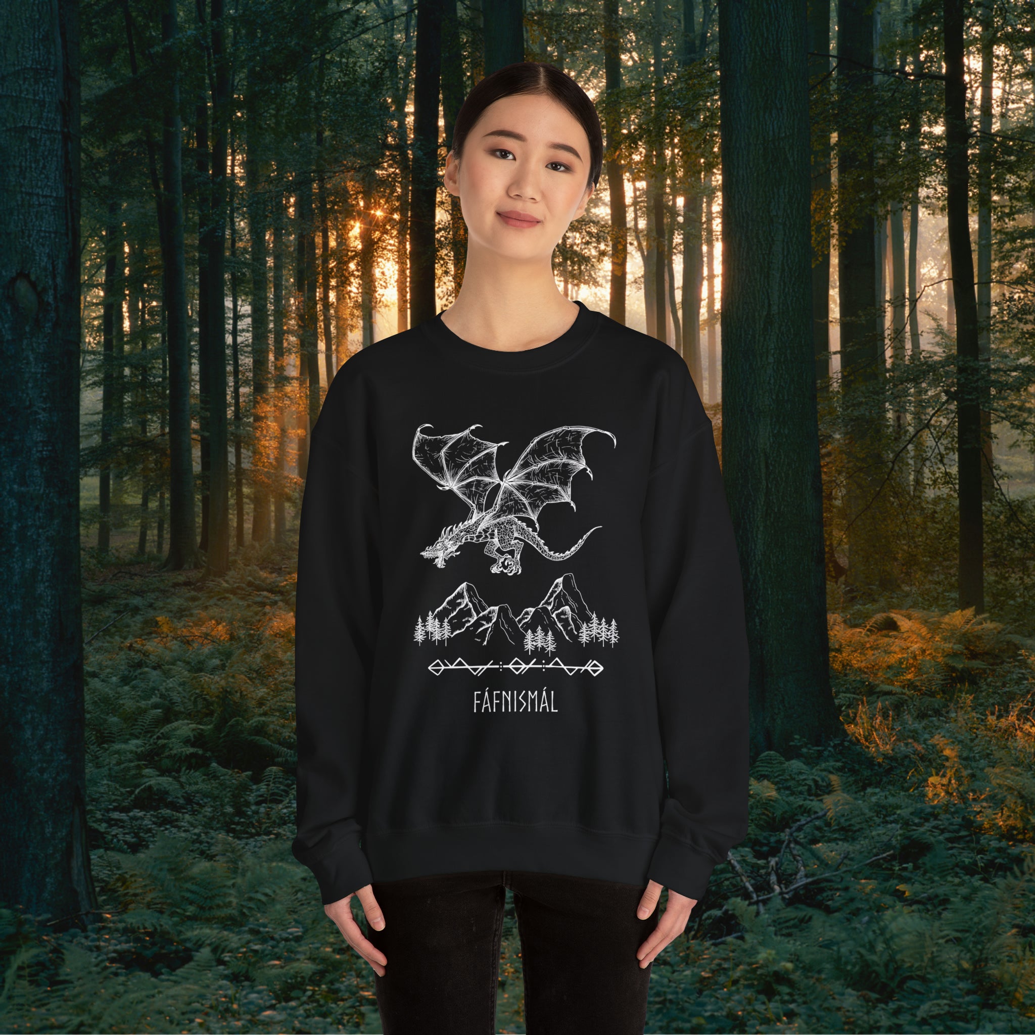 Fáfnismál Crewneck Unisex Sweatshirt Sweatshirt Printify