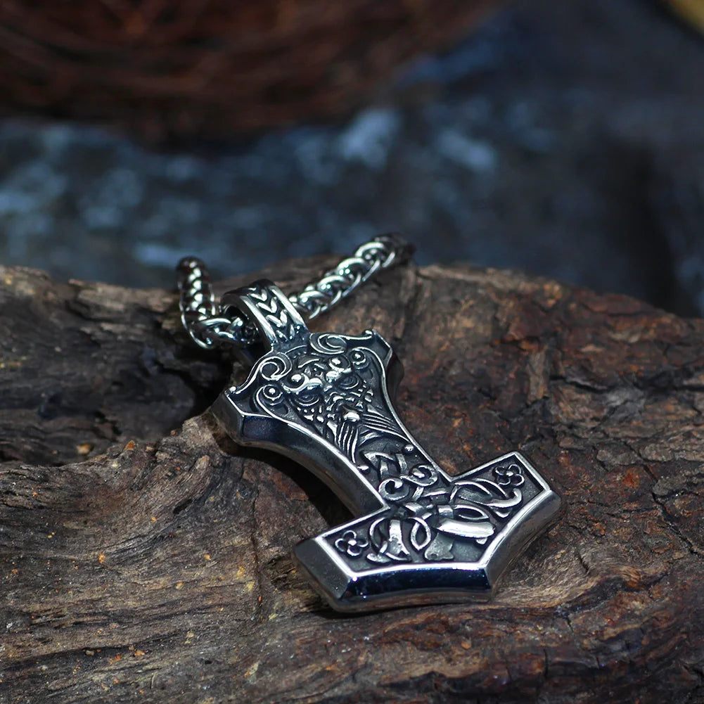 Odin's Visage - Mjölnir Broa Amulet The Pagan Trader