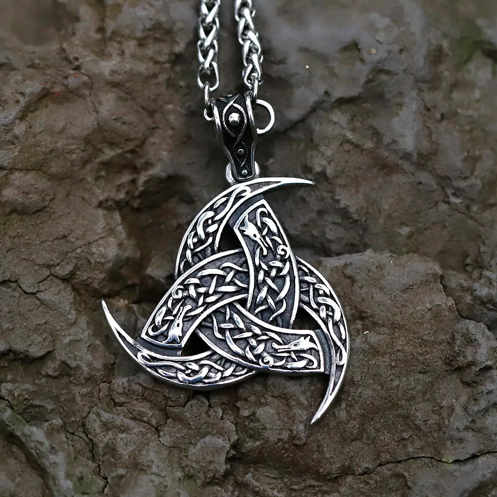 Triple Horn of Odin amulet, symbolizing the Mead of Poetry.