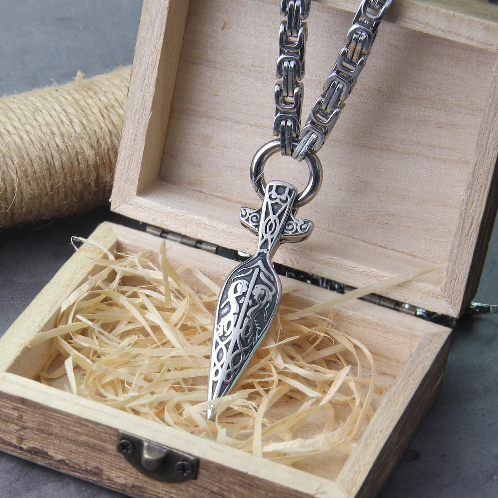 Handcrafted Gungnir Spearhead Byzantine & Jump Ring King Chain Necklace The Pagan Trader
