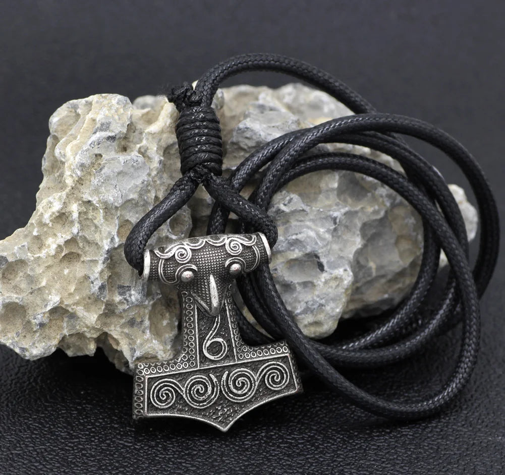 Skåne Mjölnir Waxed Cotton Rope Thor's Hammer Bracelet The Pagan Trader
