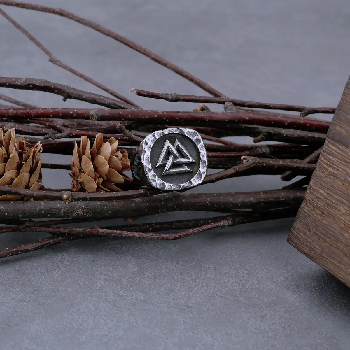 Leif's Talisman - Valknut Vegvísir Carved Icelandic Viking Ring The Pagan Trader