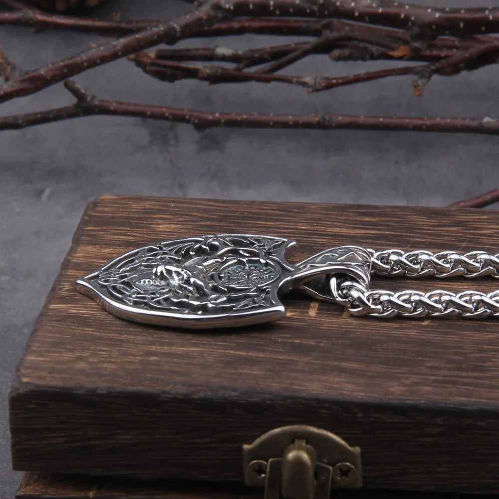 Dáinn The Stag - Vegvísir Shield Viking Amulet The Pagan Trader