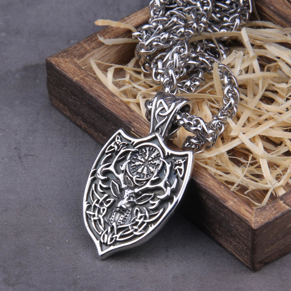 Dáinn The Stag - Vegvísir Shield Viking Amulet The Pagan Trader