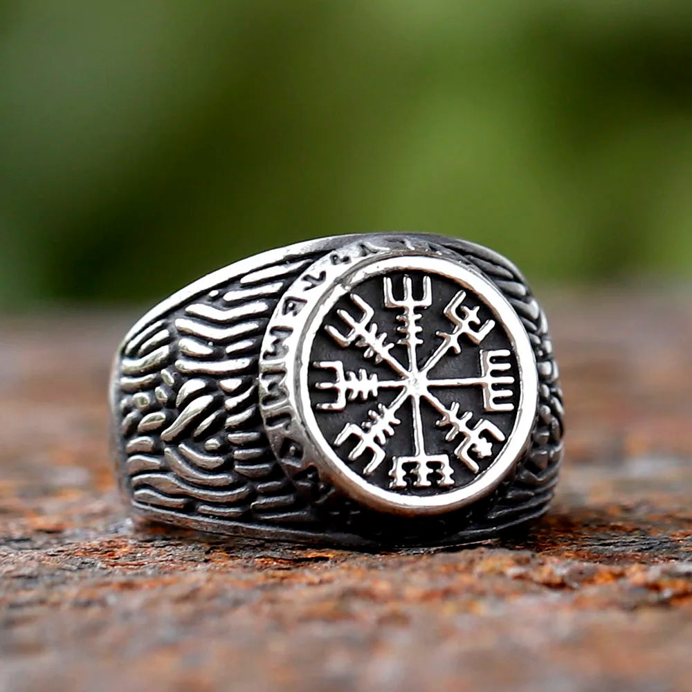 Vegvísir ring front view with Elder Futhark runes