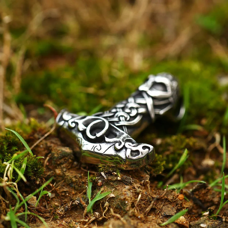 Viking Mjölnir amulet with Gjermundbu helm detail
