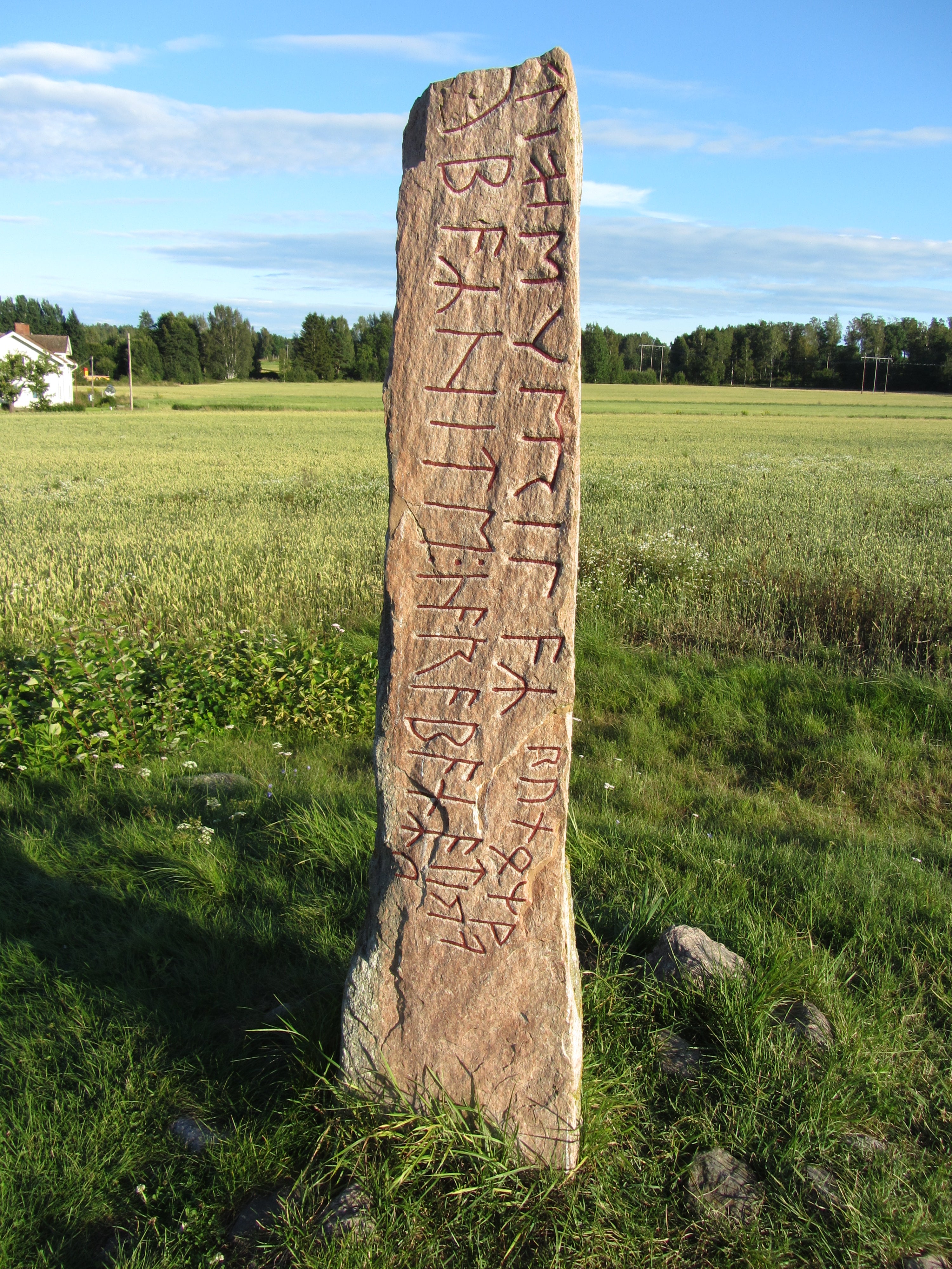 The Järsberg Runestone: A Glimpse into the Early Migration Period of Sweden