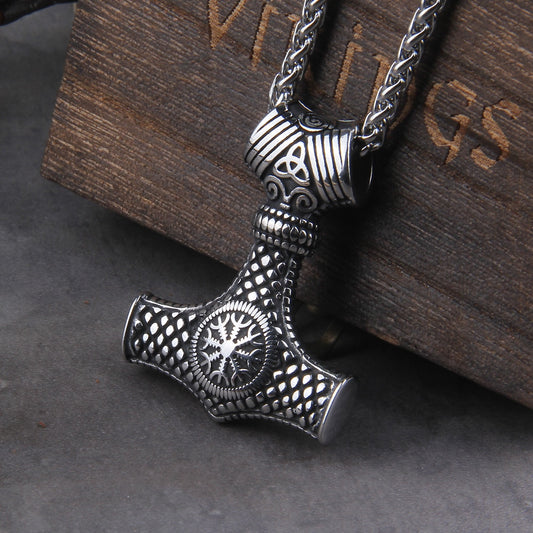 Chainmail Mjolnir amulet, meticulously crafted from 316L stainless steel, featuring intricate patterns reminiscent of Norse chainmail craftsmanship.