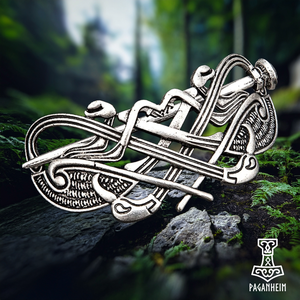 Muninn’s Token – Germanic Raven Hairpin in Mammen Art