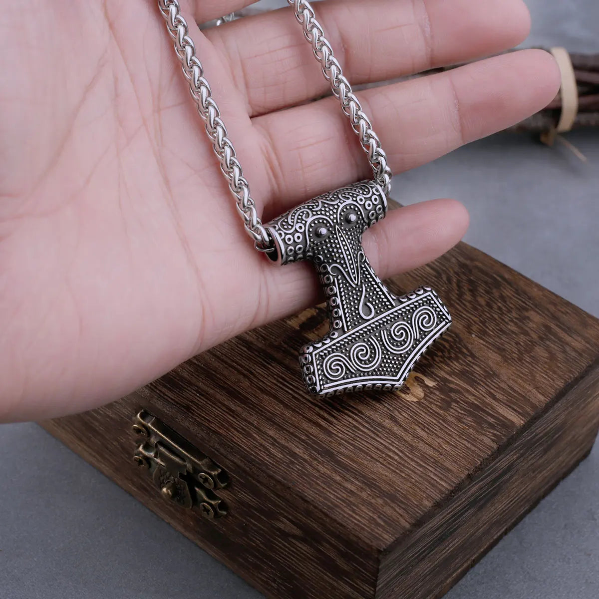 Skåne Raven Mjölnir - Historical Thor's Hammer Replica Viking Amulet
