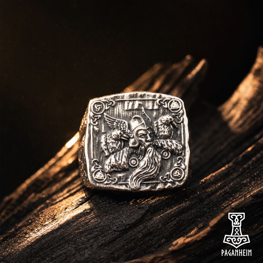Stainless steel ring featuring engraved Odin with ravens Huginn and Muninn