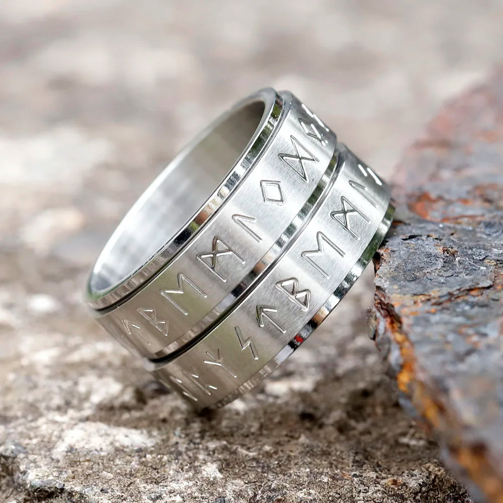 Minimalist Norse Rune Spinner Ring in silver color