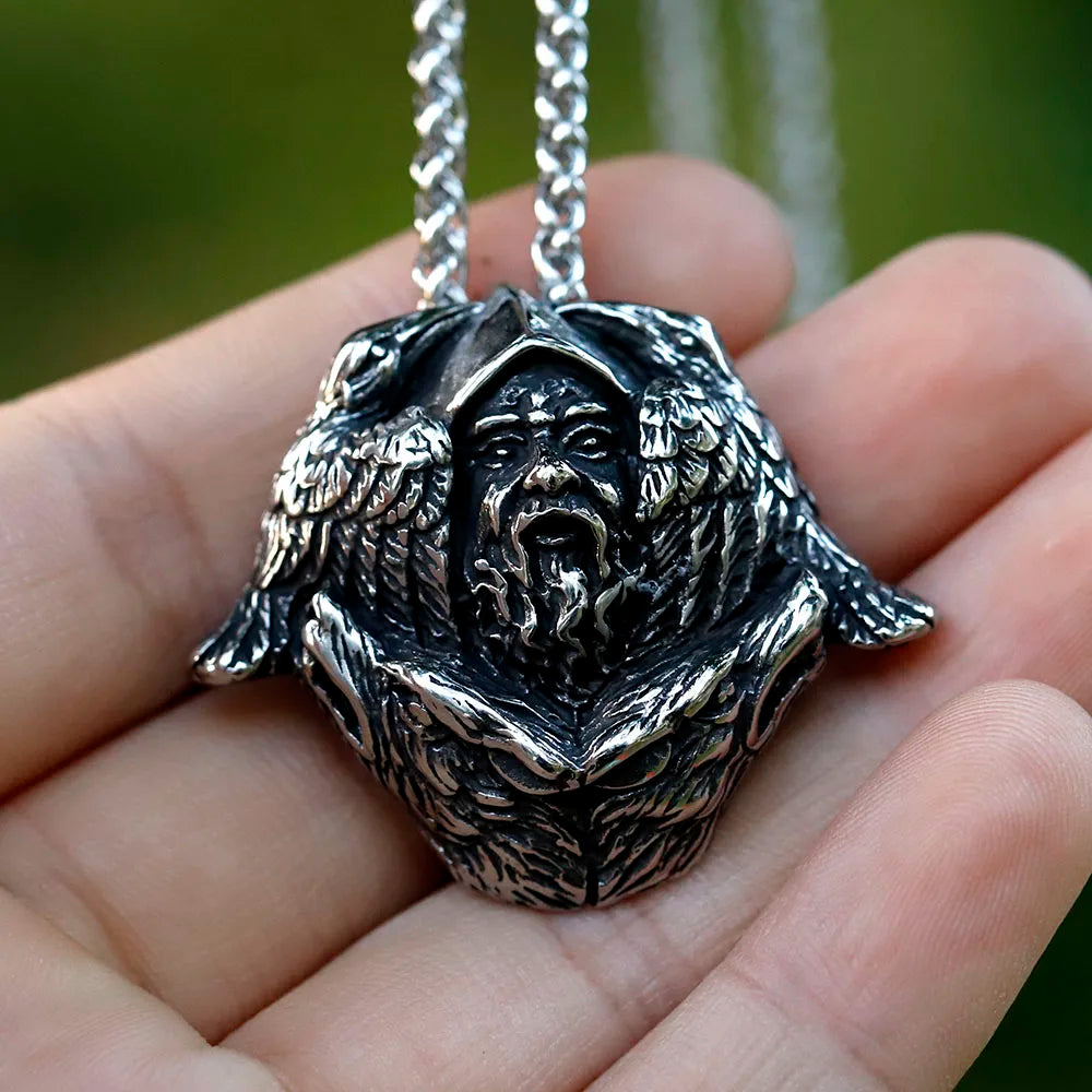 Amulet depicting Odin in wanderer form with Hugin and Munin and a Valknut.