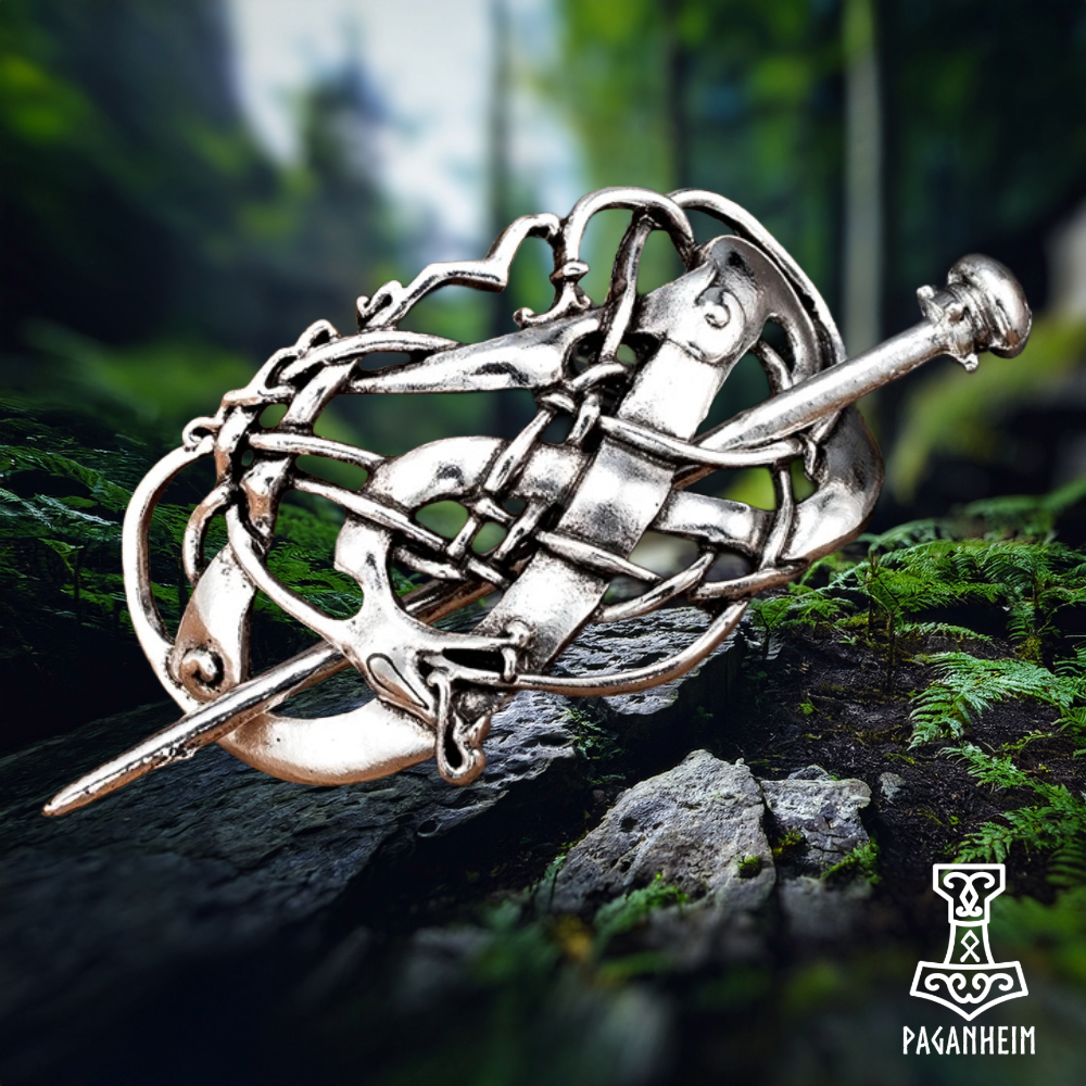 Norse-inspired hairpin featuring Urnes serpent motifs.